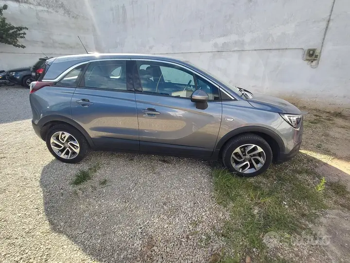Opel Crossland X 2018 photo 3