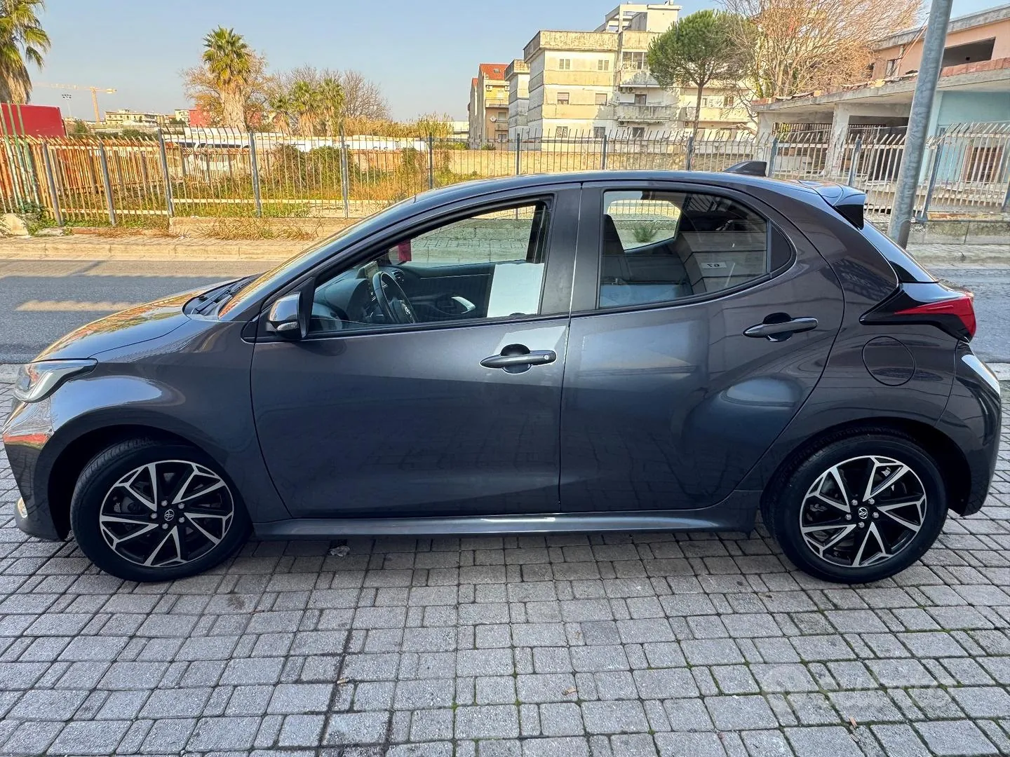 Toyota Yaris 2023 photo 3