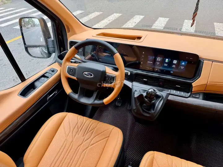 Ford Transit 2025 photo 5