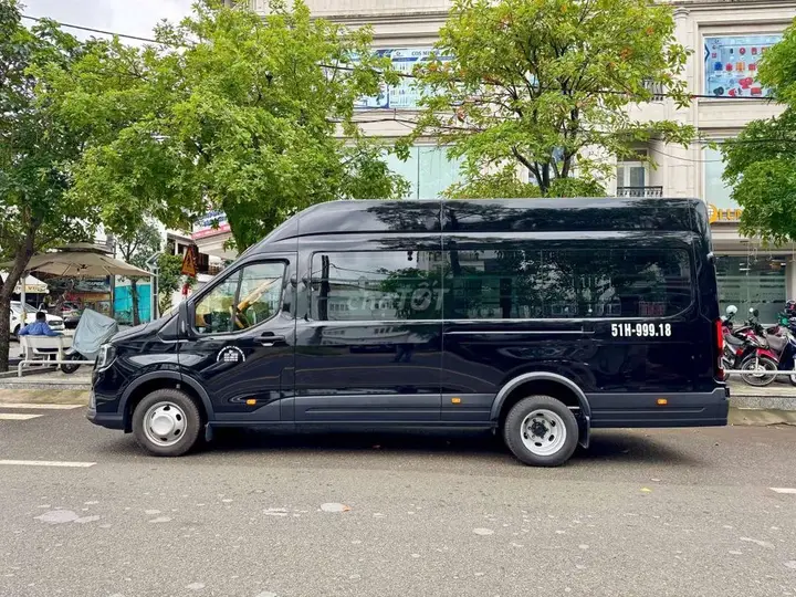 Ford Transit 2025 photo 2