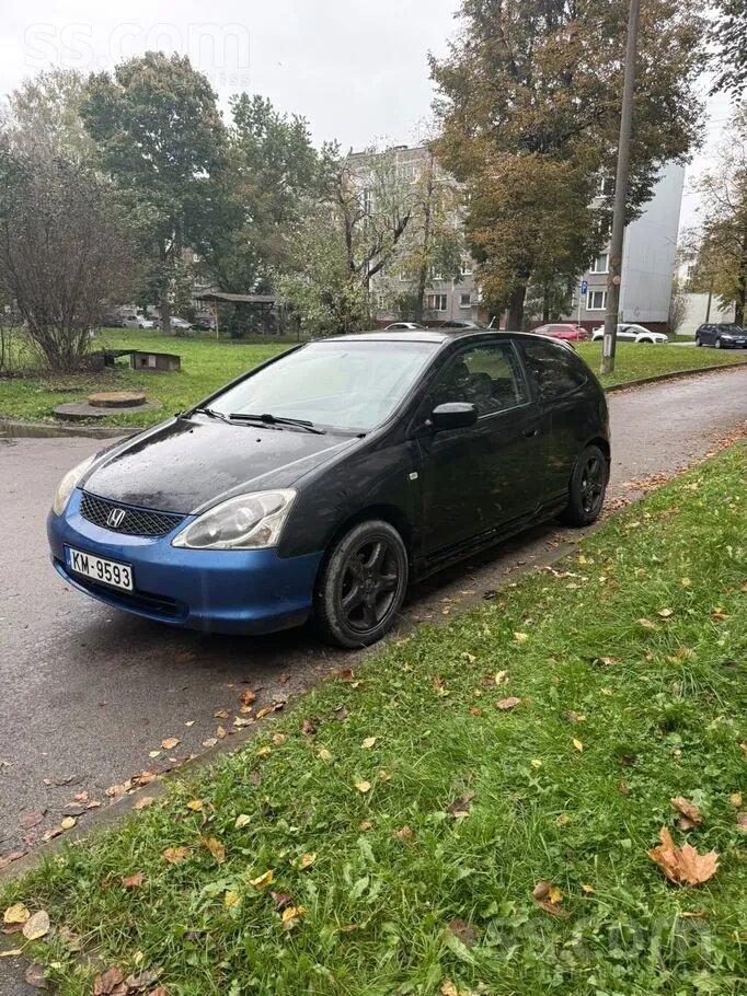 Honda Civic 2004 photo 2