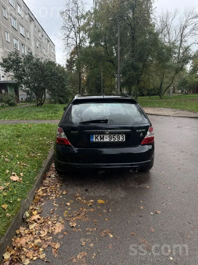 Honda Civic 2004 photo 4