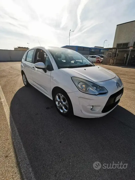 Citroen C3 2012 photo 3