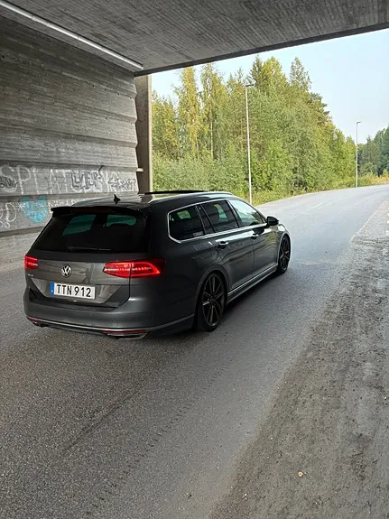 Volkswagen Passat 2016 photo 2