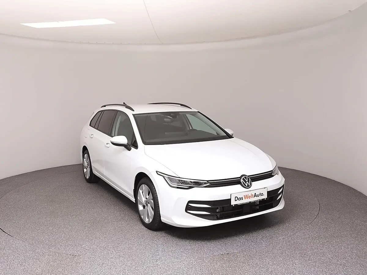 Volkswagen Golf 2025 photo 2