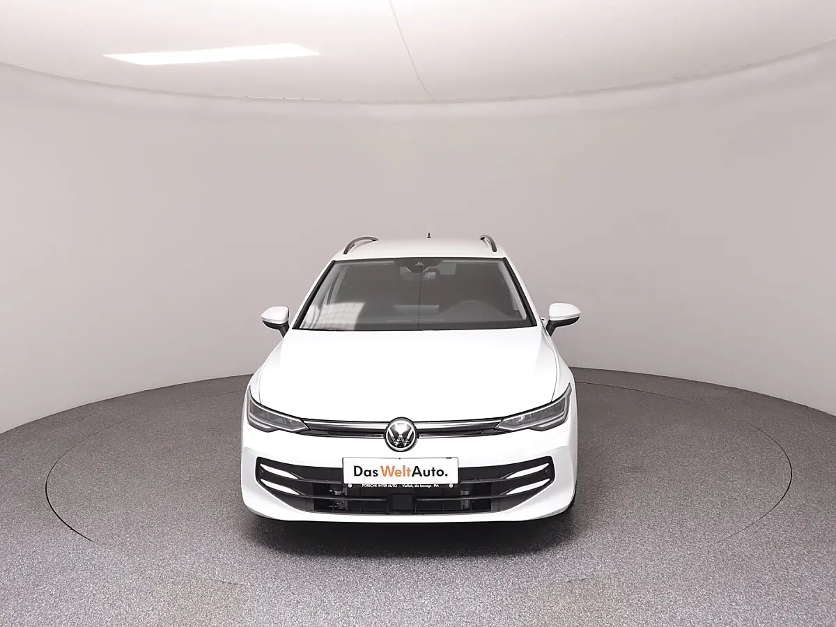 Volkswagen Golf 2025 photo 3