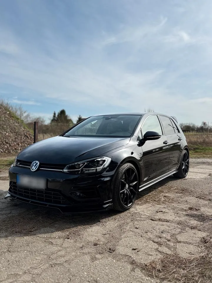 Volkswagen Golf R
