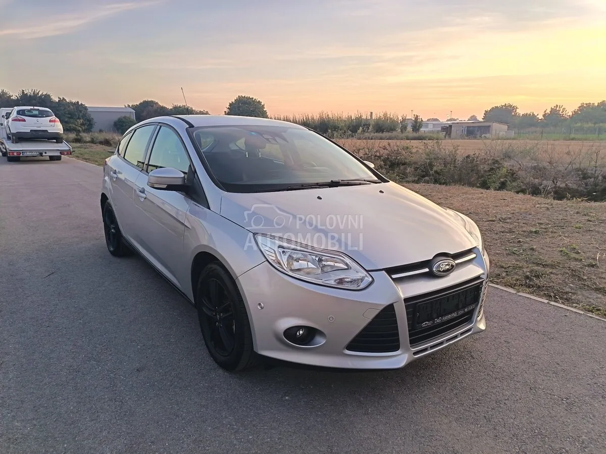 Ford Focus 2012 photo 4