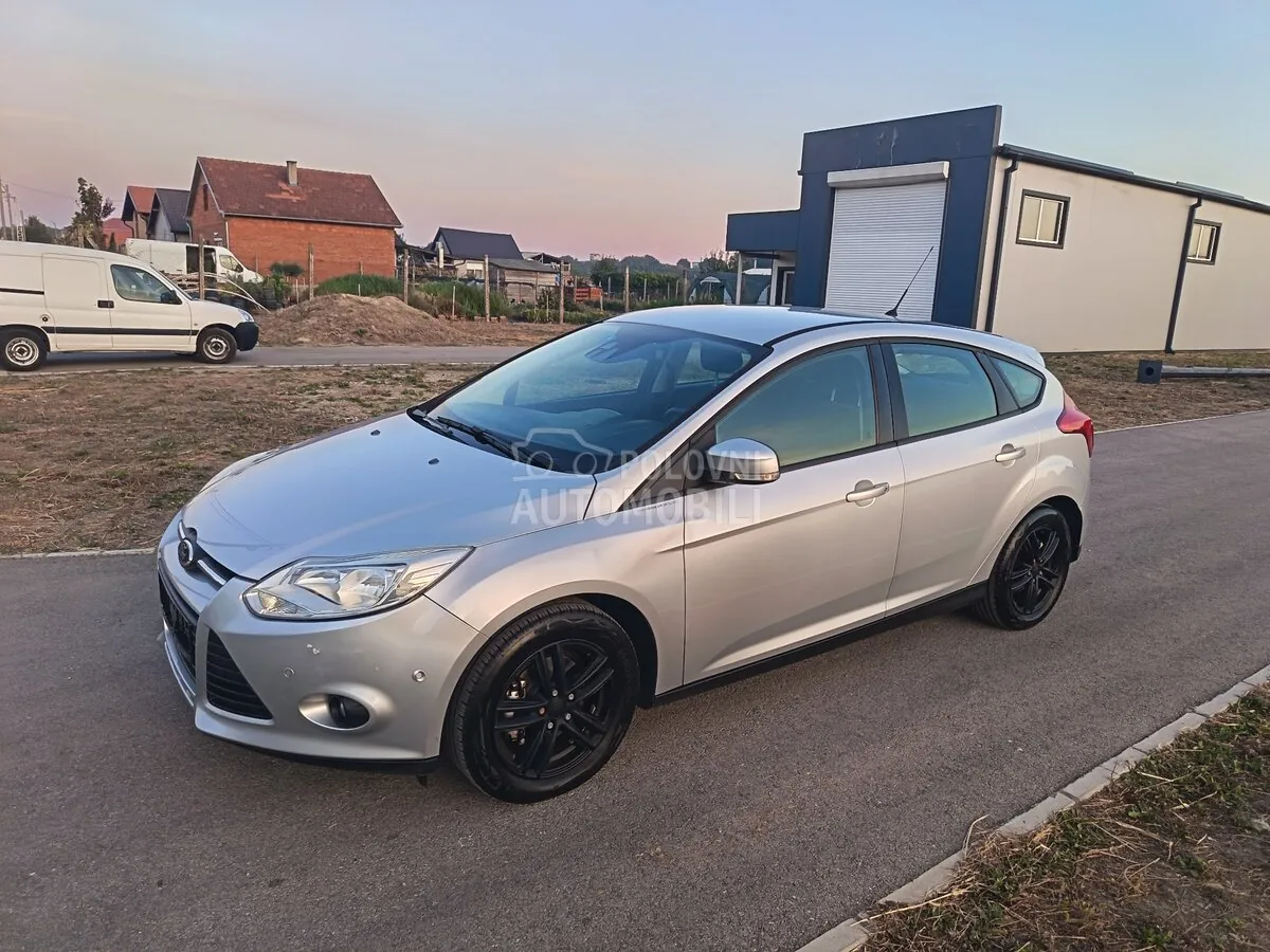 Ford Focus 2012 photo 3