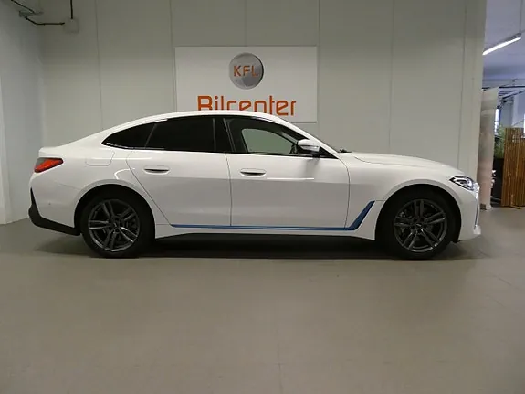 BMW I4 2024 photo 5