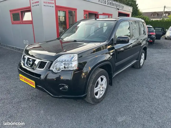 Nissan X-Trail 2011 photo 2