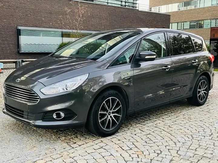 Ford S-Max 2024 photo 2