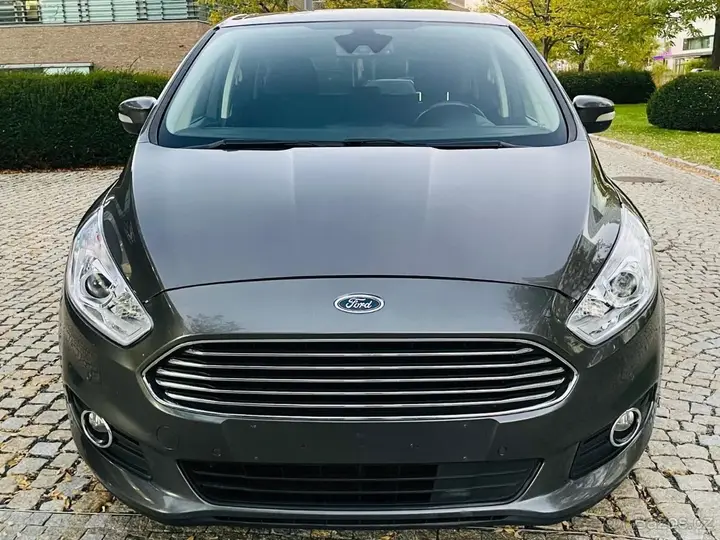 Ford S-Max 2024 photo 3