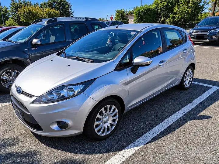 Ford Fiesta 2011 photo 5