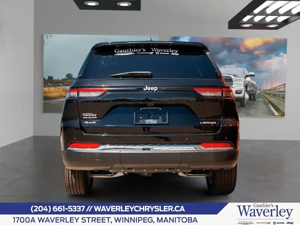 Jeep Grand Cherokee 2026 photo 3