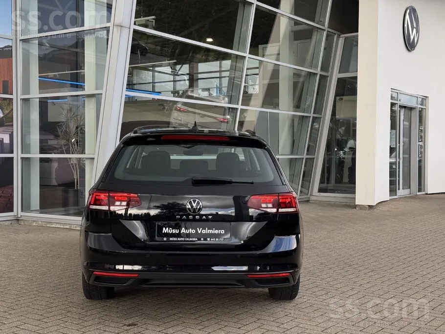 Volkswagen Passat 2023 photo 5