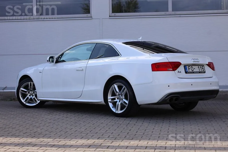 Audi A5 2012 photo 5