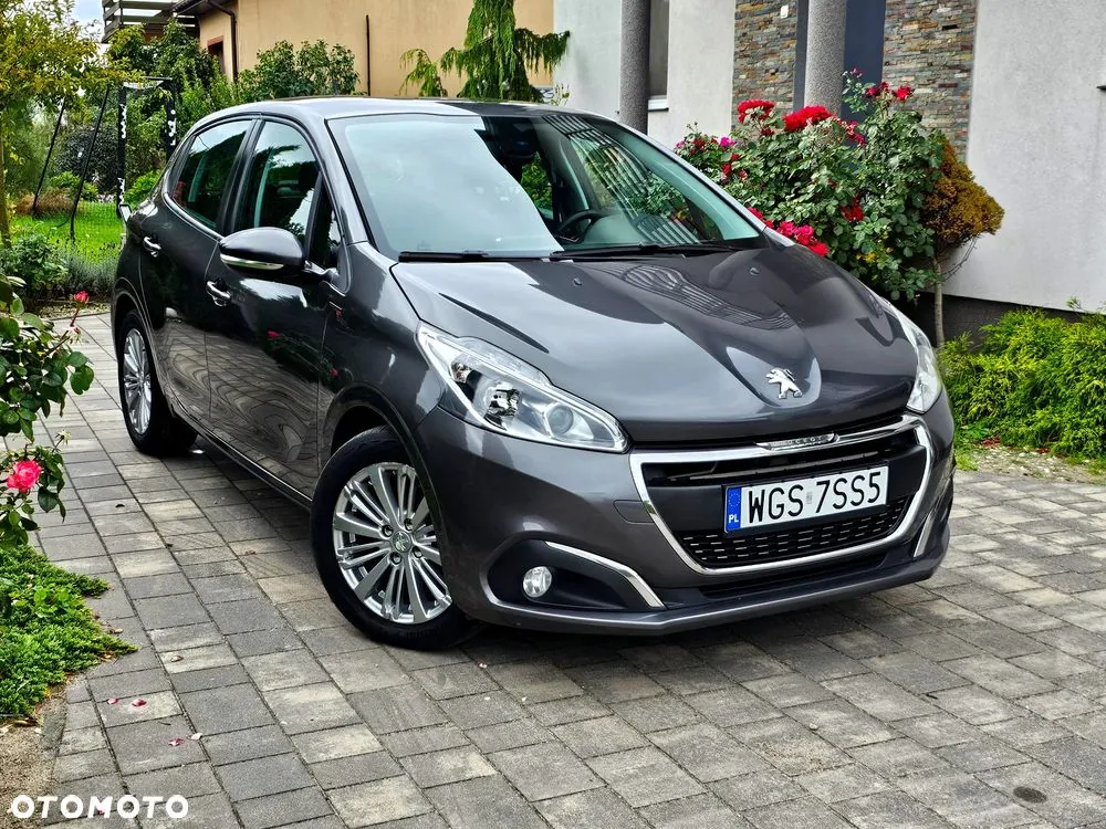Peugeot 208 2019 photo 5