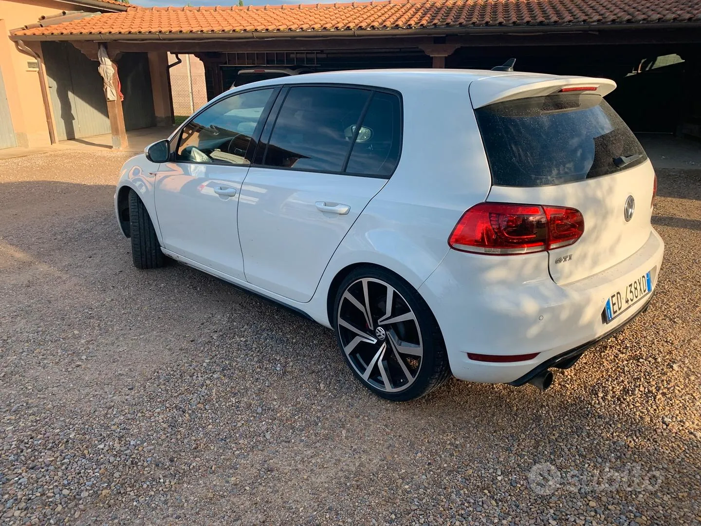 Volkswagen Golf 2011 photo 4