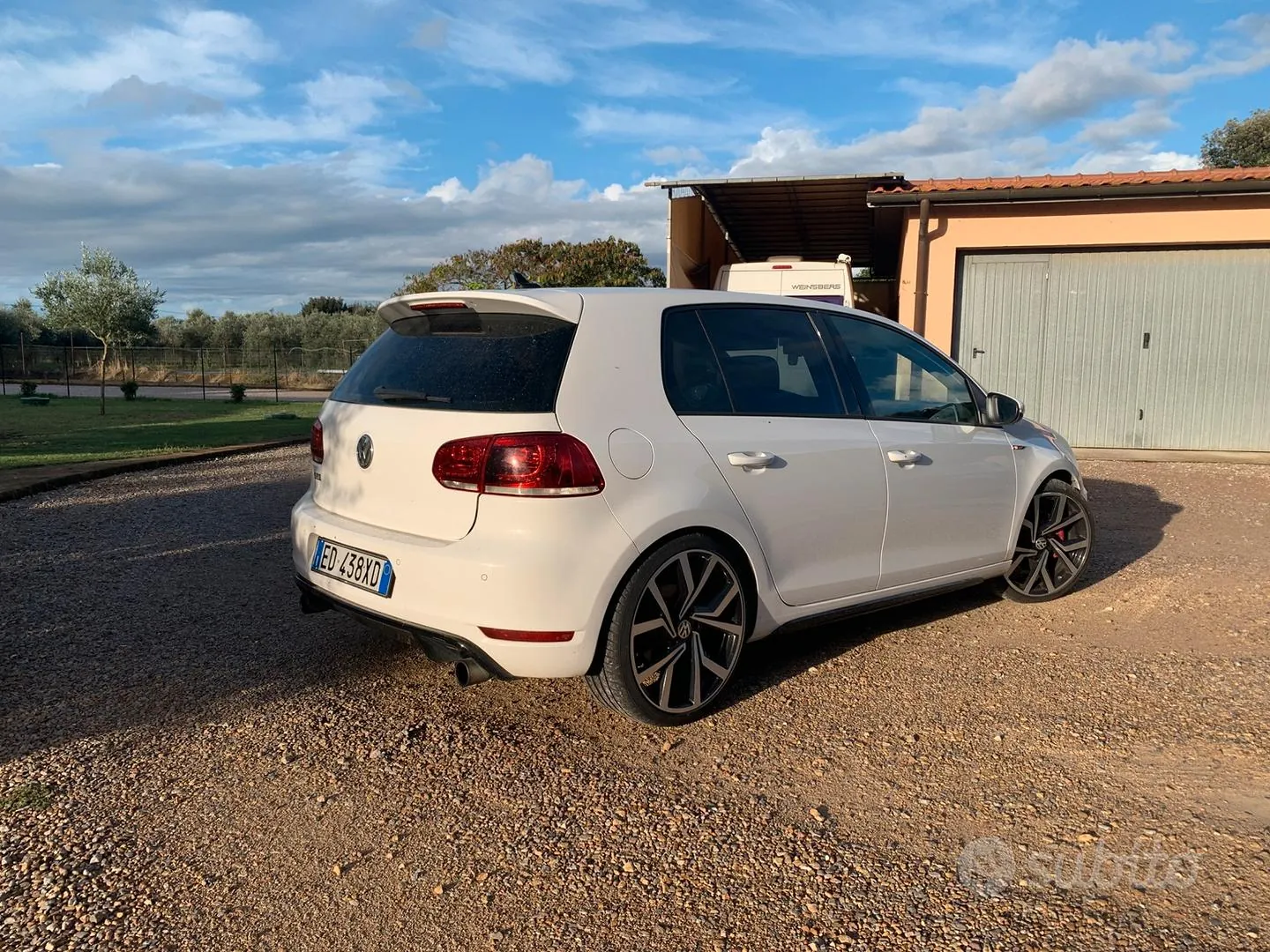 Volkswagen Golf 2011 photo 3