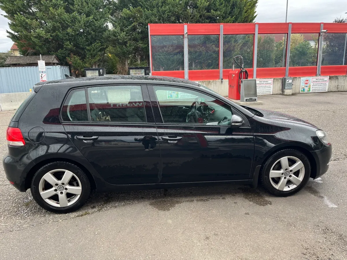 Volkswagen Golf 2012 photo 3