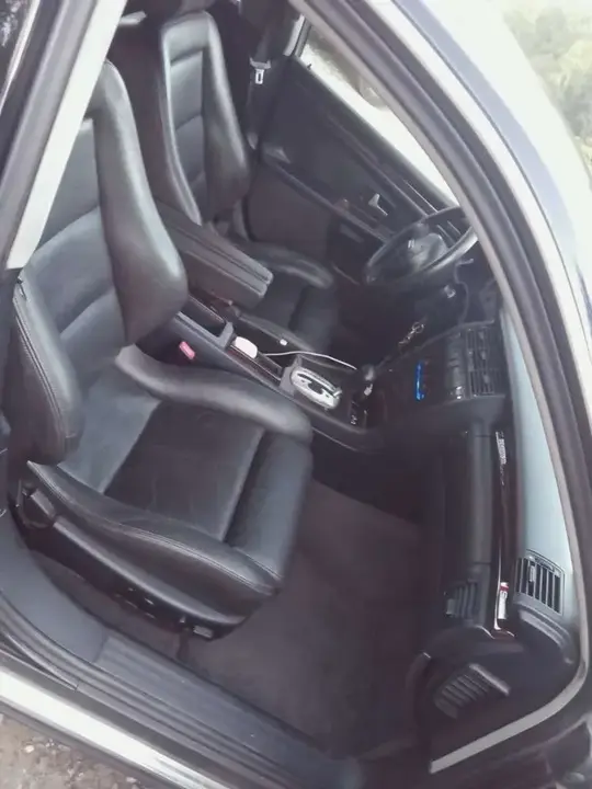 Audi A8 1997 photo 3
