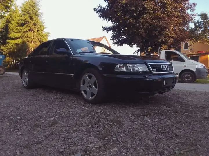Audi A8