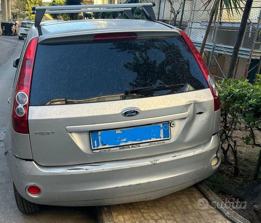 Ford Fiesta 2007 photo 2