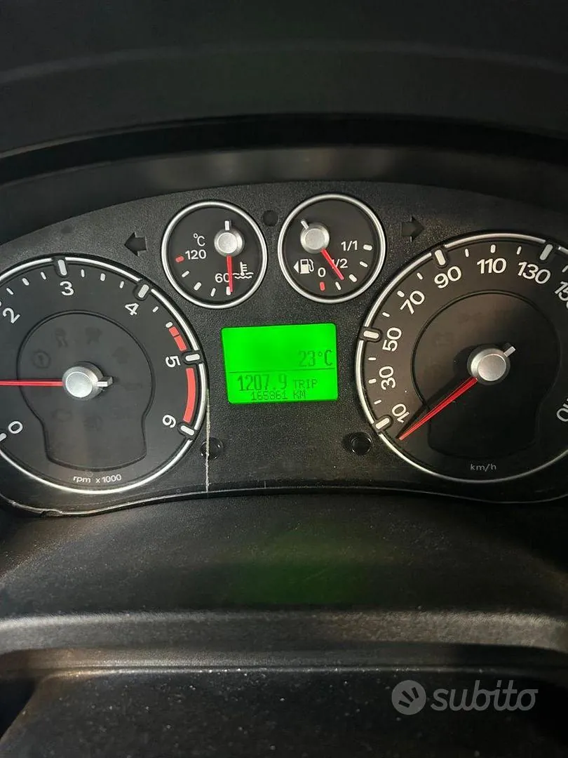 Ford Fiesta 2007 photo 3