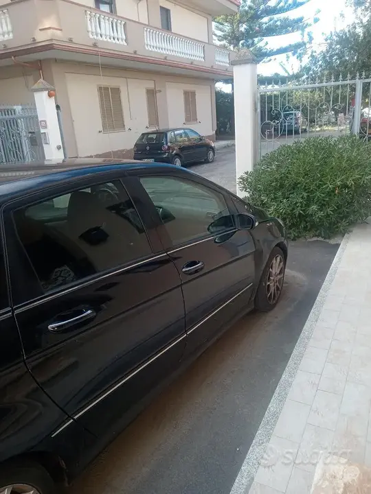 Mercedes-Benz B
