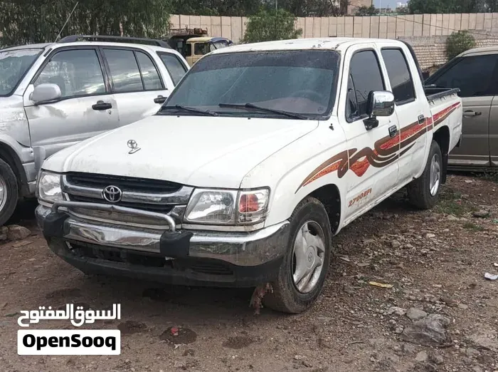 Toyota Hilux 2003 photo 4