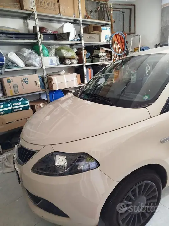 Lancia Ypsilon 2021 photo 2