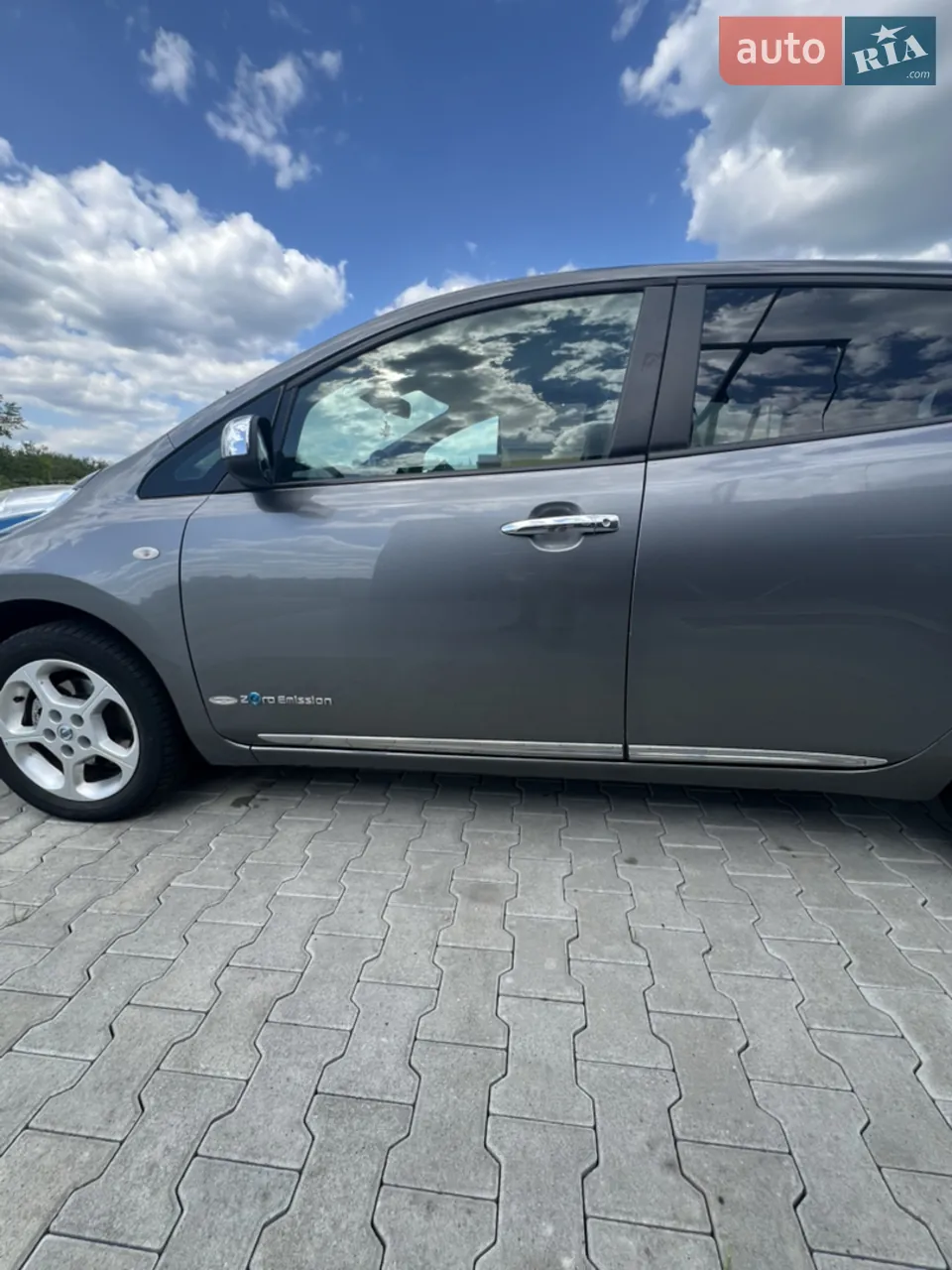 Nissan Leaf 2013 photo 3