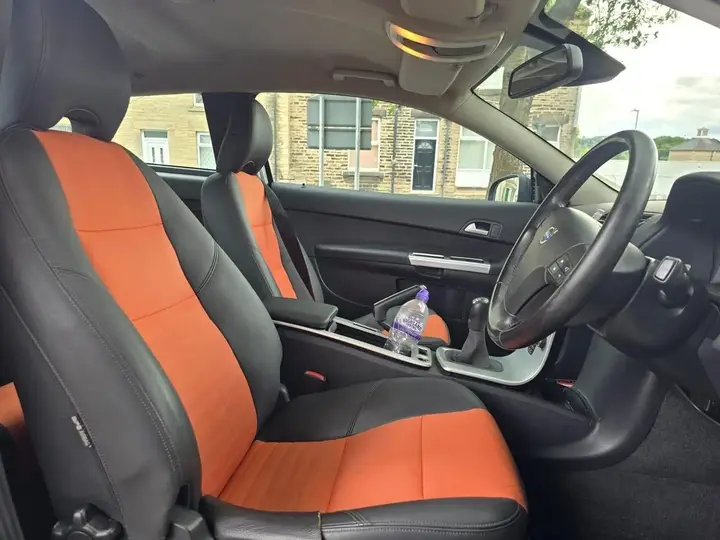 Volvo C30 2010 photo 2