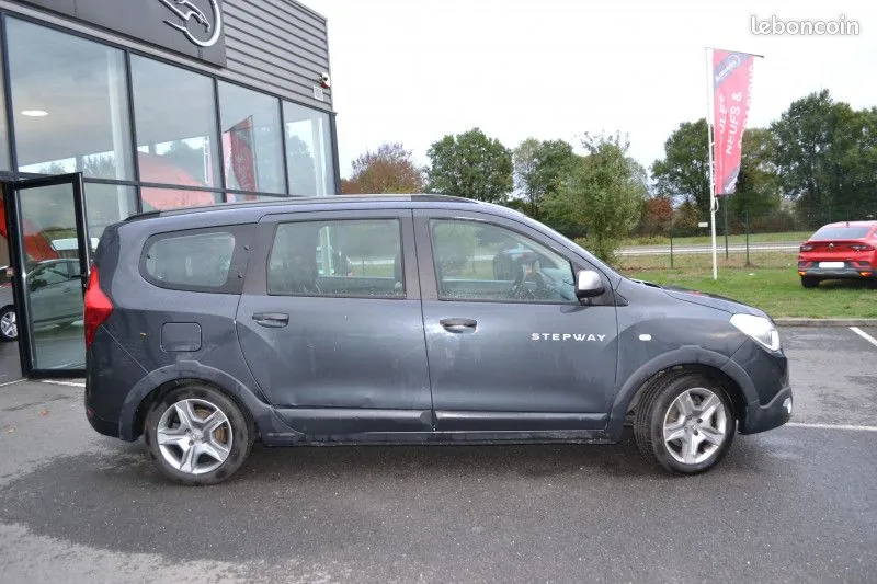 Dacia Lodgy 2021 photo 3