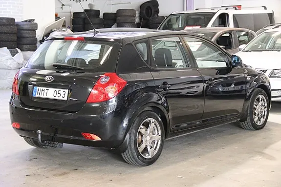 Kia Ceed 2008 photo 4