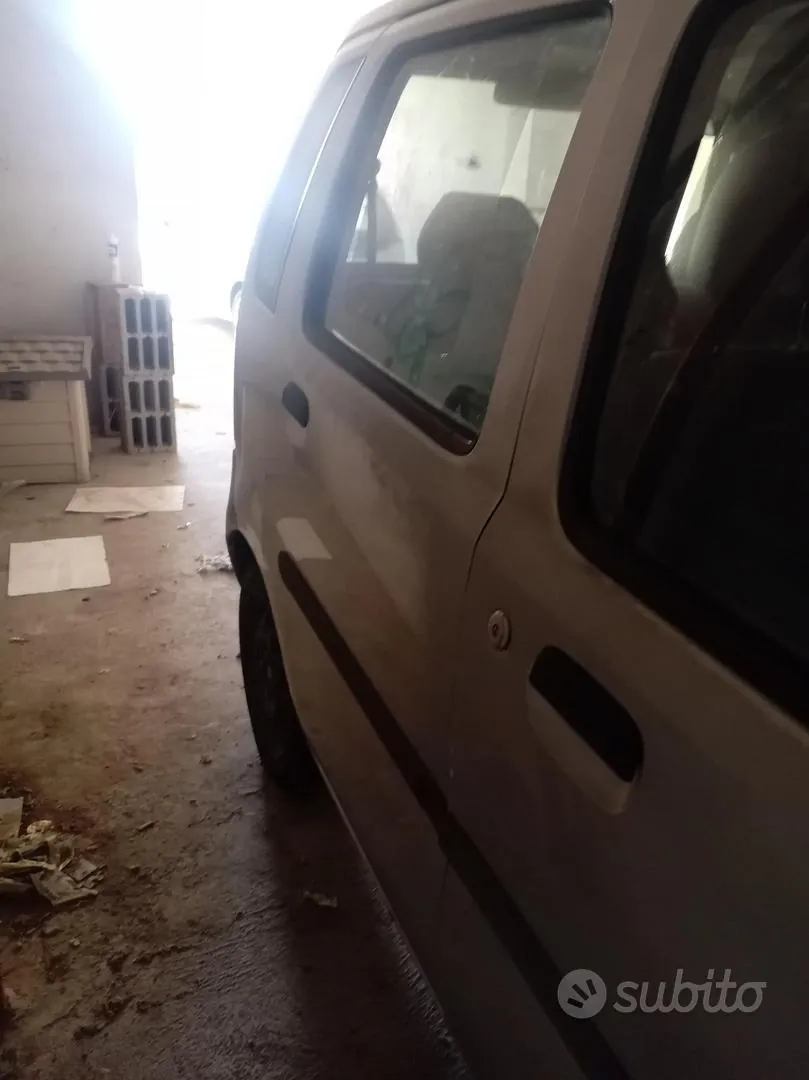 Opel Agila 2000 photo 4