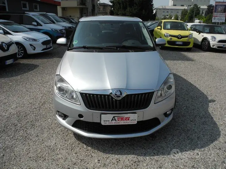 Skoda Fabia 2015 photo 3