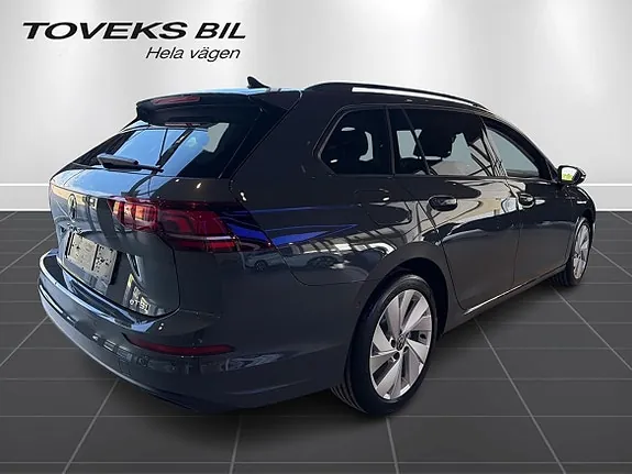 Volkswagen Golf I 2026 photo 2