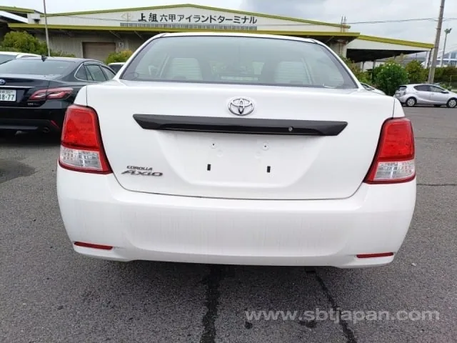 Toyota Corolla Axio 2013 photo 5