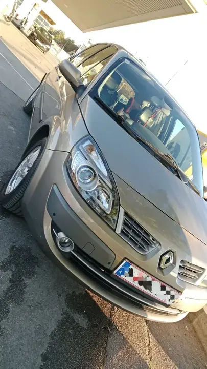 Renault Mégane 2009 photo 3