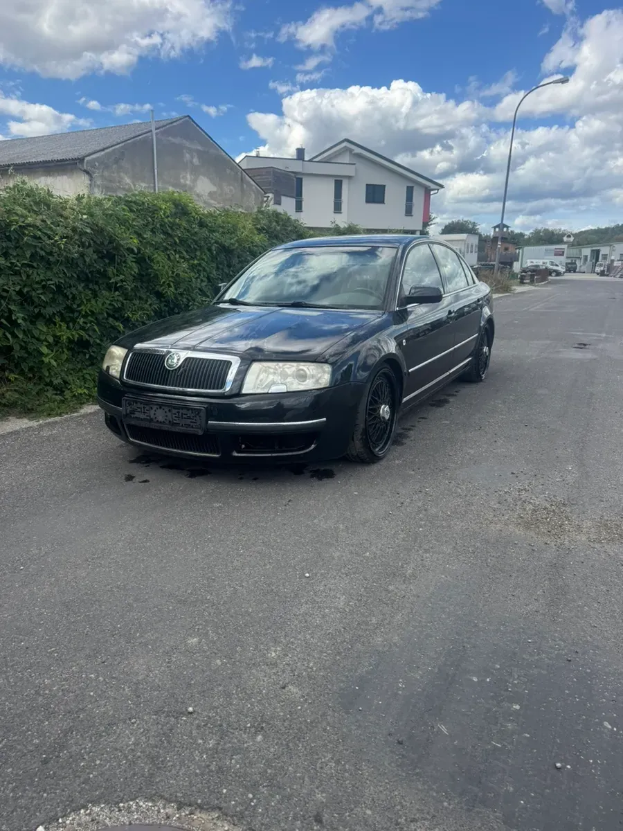 Skoda Superb 2006 photo 2