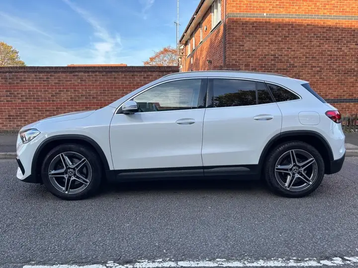 Mercedes-Benz Gla 2022 photo 4