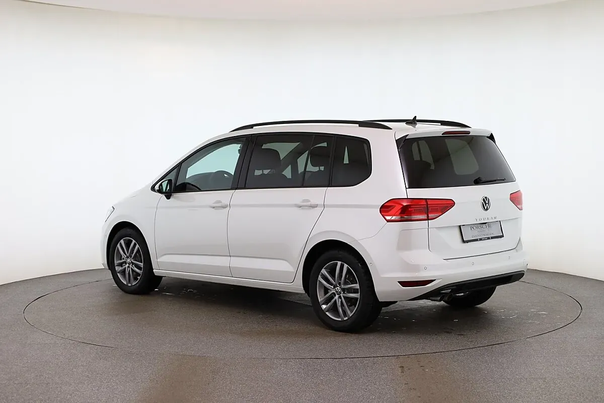 Volkswagen Touran 2026 photo 3