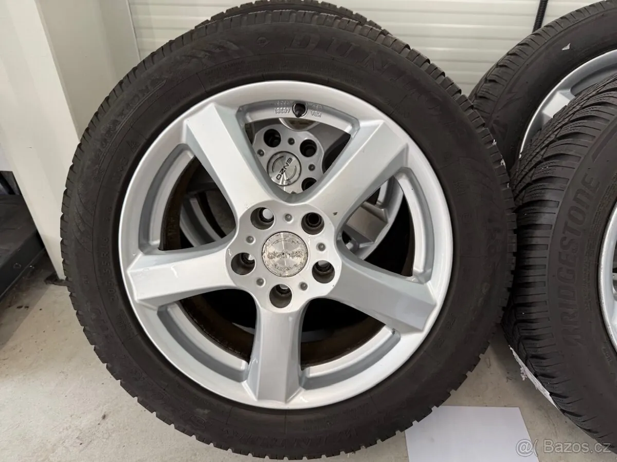 Volkswagen Passat photo 2