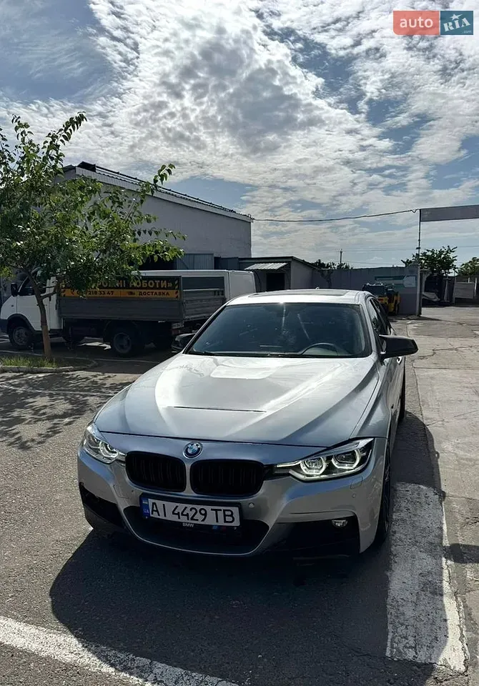 BMW 3 Series 2015 photo 2