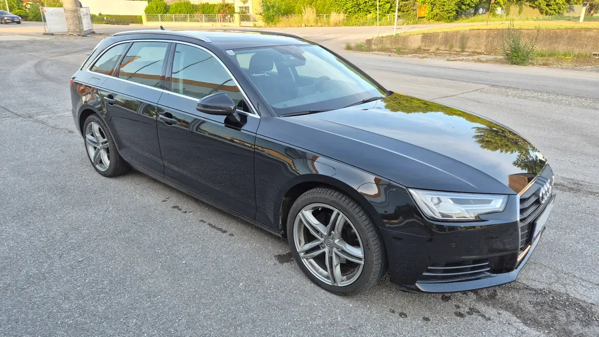 Audi A4 2016 photo 2