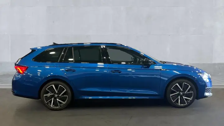 Skoda Octavia 2025 photo 4
