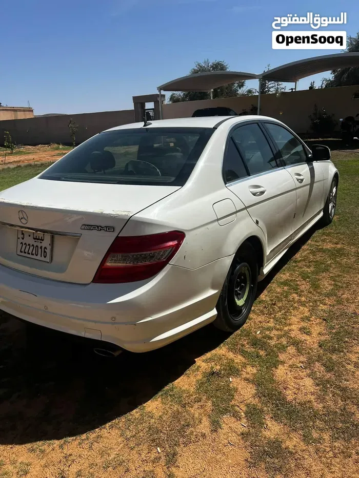 Mercedes-Benz C-Class 2011 photo 4