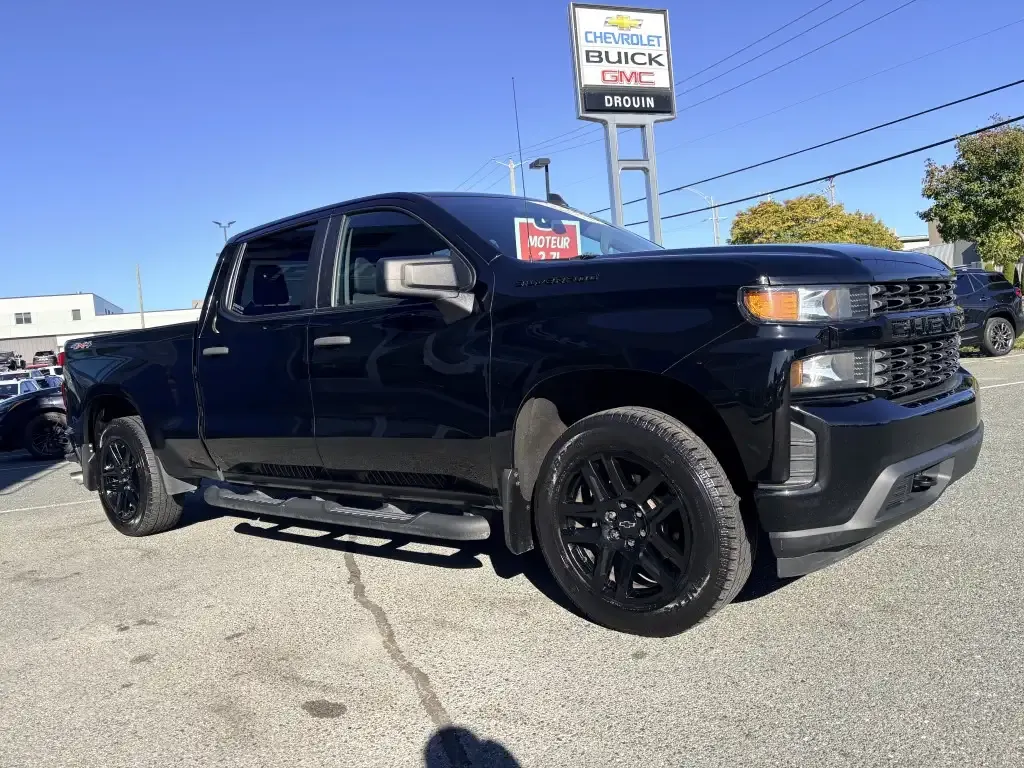 Chevrolet Silverado 1500 2021 photo 2
